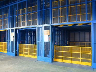 導(dǎo)軌式升降機(jī)廠家直銷 導(dǎo)軌直頂式升降機(jī) 直頂式封閉升降平臺(tái)