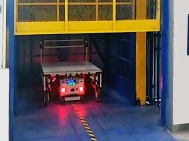 AGV小車自動進(jìn)出貨直頂式升降臺系列