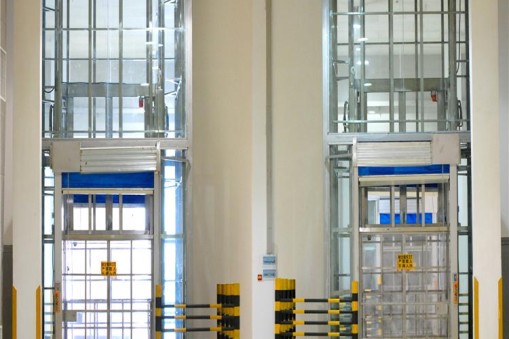 升降機調試前要求臺面傾斜檢察哪些